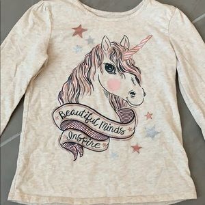 🎃3+ for $5 each! 🎃 Unicorn “beautiful minds inspire” tee